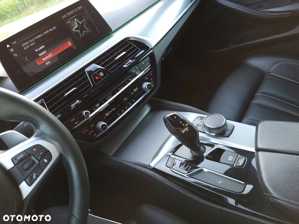 BMW Seria 5 520d xDrive M Sport sport - 20