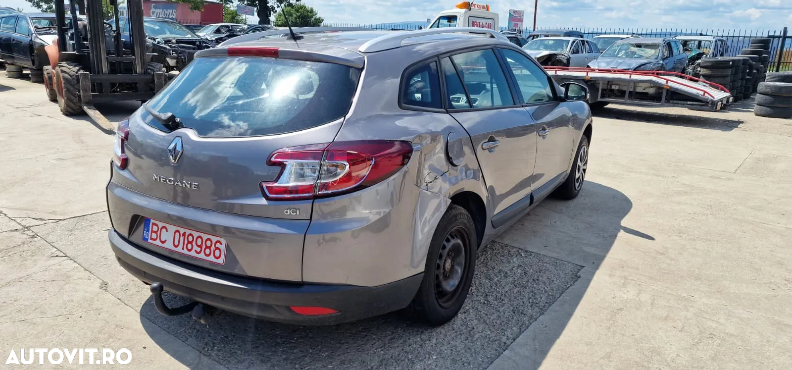 Dezmembrez Renault Megane 3 - 3