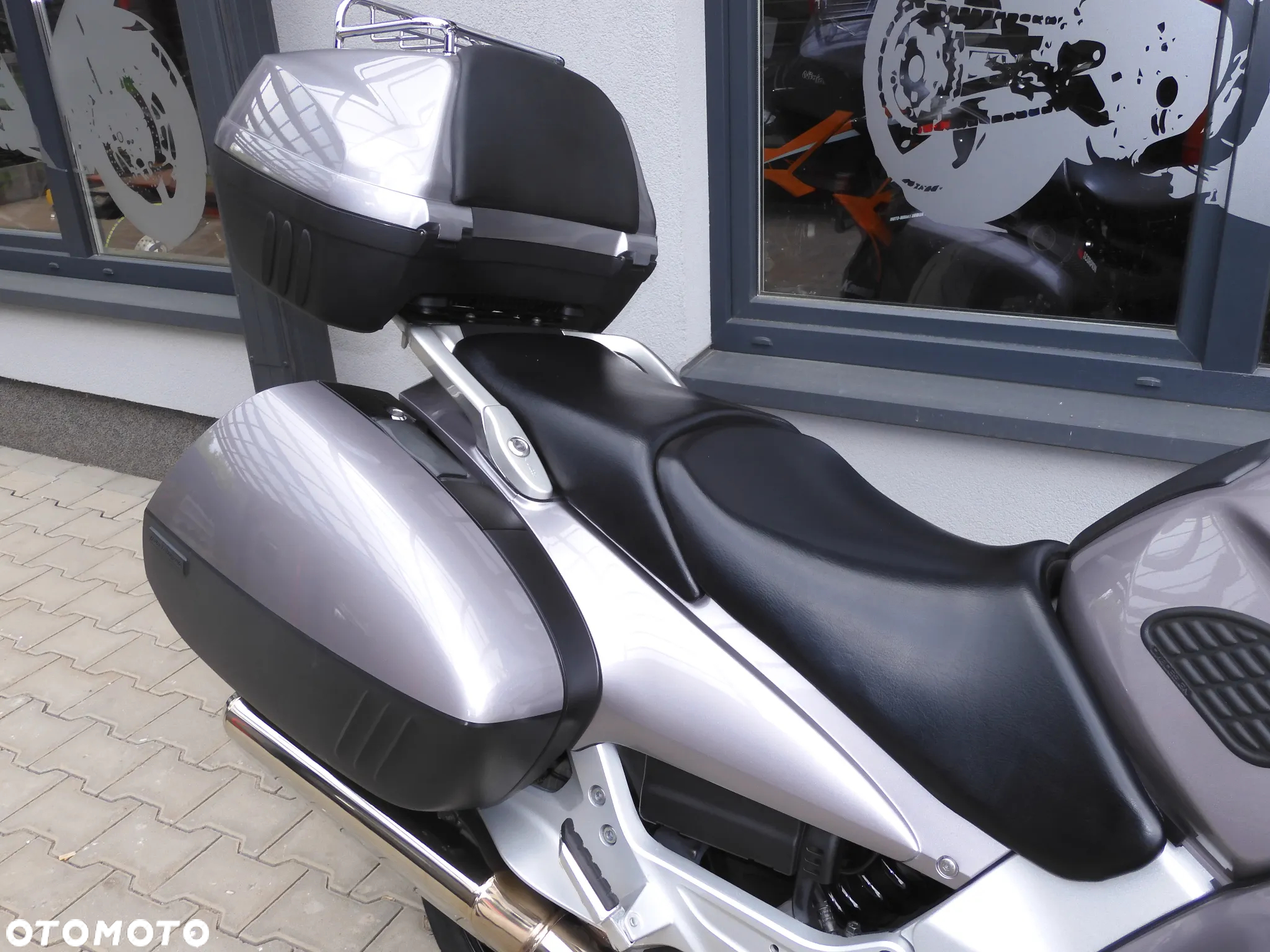 Honda ST - 13