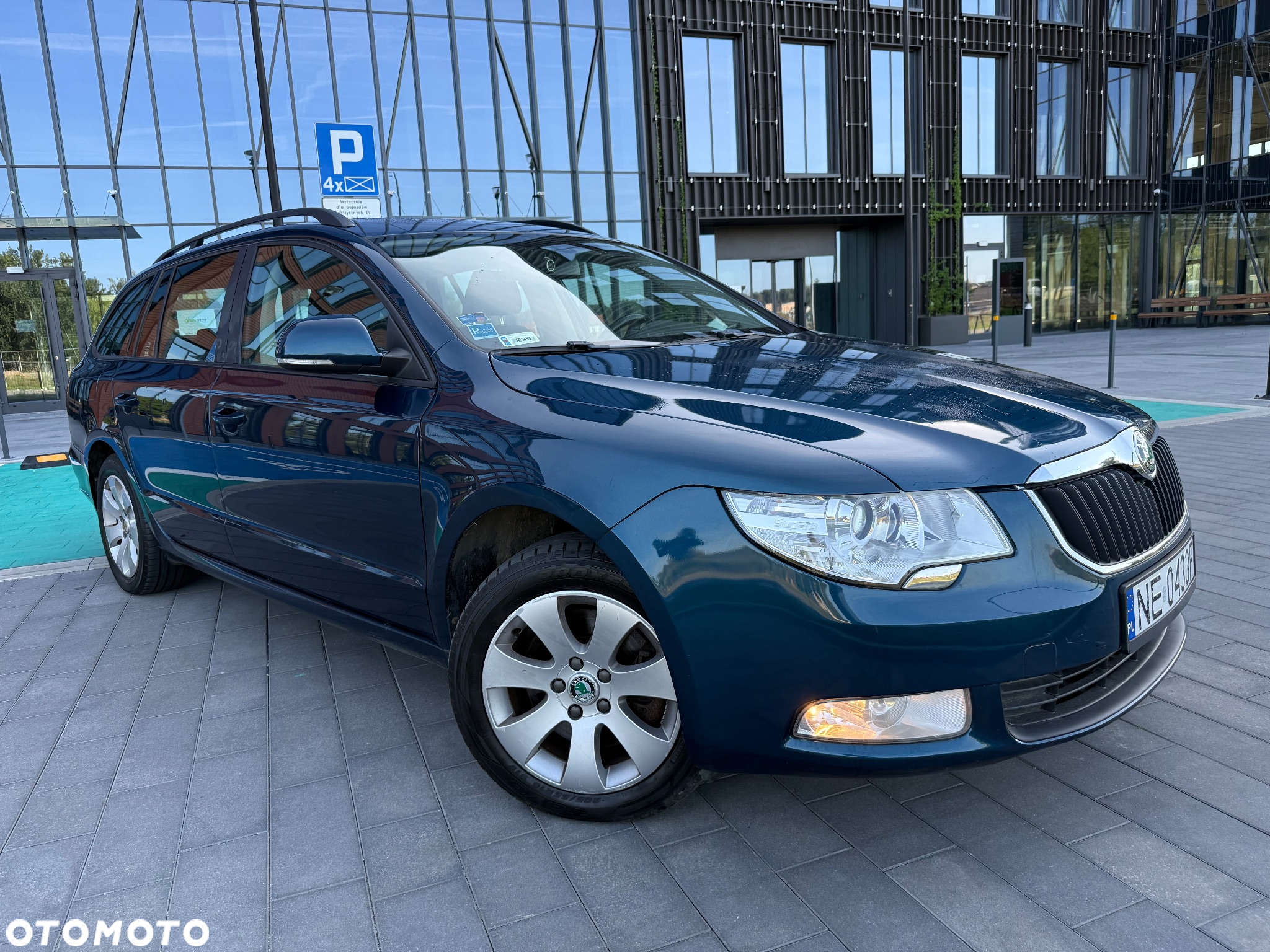 Skoda Superb 2.0 TDI Ambition - 17