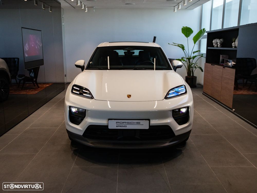 Porsche Macan Electric 4 - 2