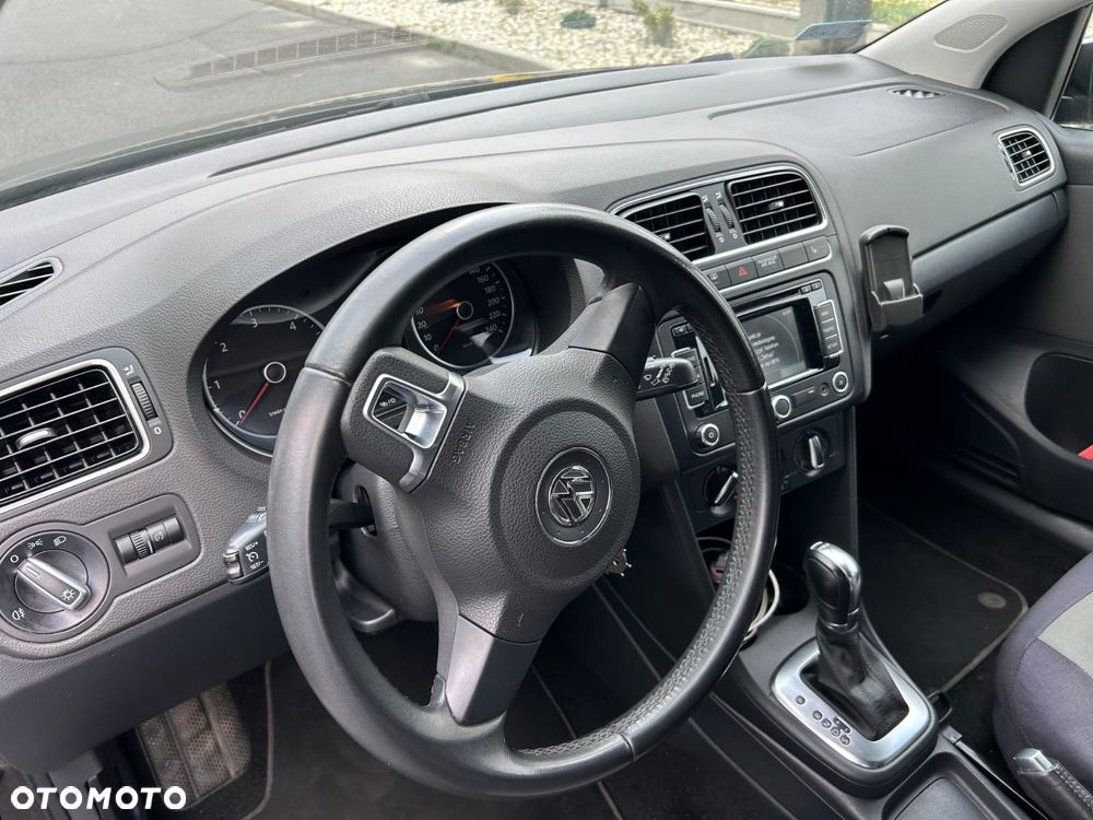 Volkswagen Polo - 8