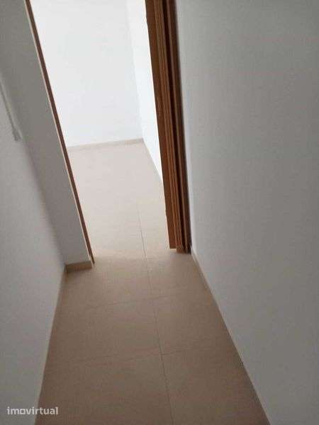 Aluga-se T2 anexo - Grande imagem: 3/9
