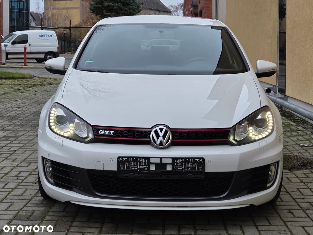 Volkswagen Golf 2.0 GTI - 8