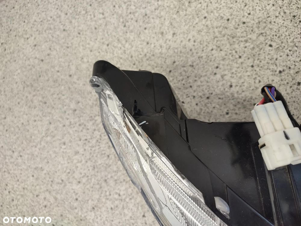 Lampa przód, przednia, reflektor Aprilia Tuona 125 RS125 RS 125 - 18