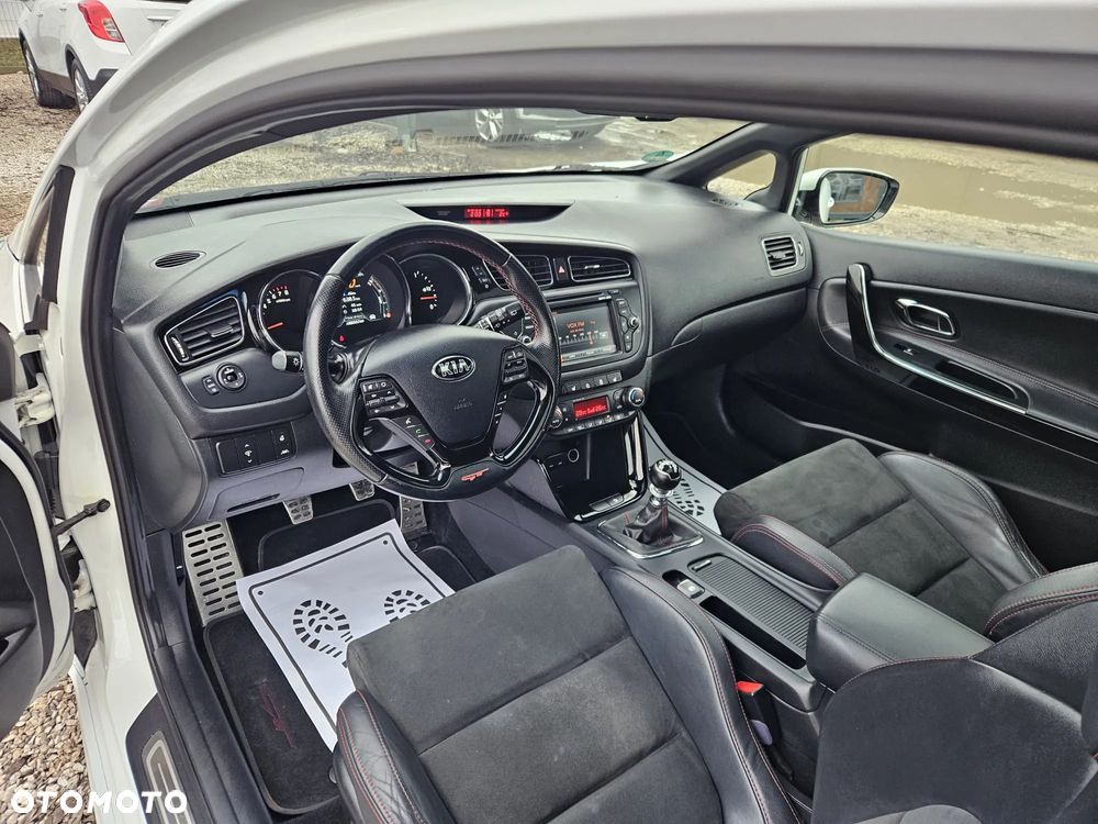 Kia ProCeed 1.6 T-GDI GT-Track - 16