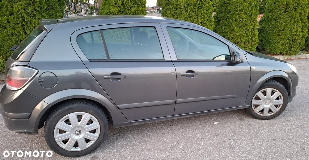 Opel Astra III 1.4 Enjoy - 4