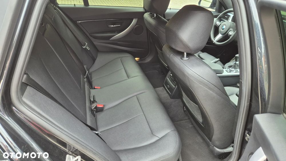 BMW Seria 3 318i Edition M Sport Shadow - 6