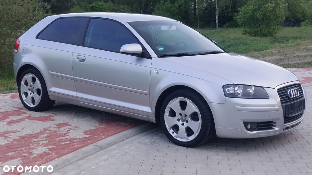 Audi A3 ver-1-6-fsi-attraction - 22