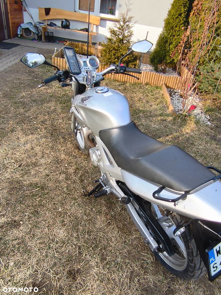 Honda CBF - 10