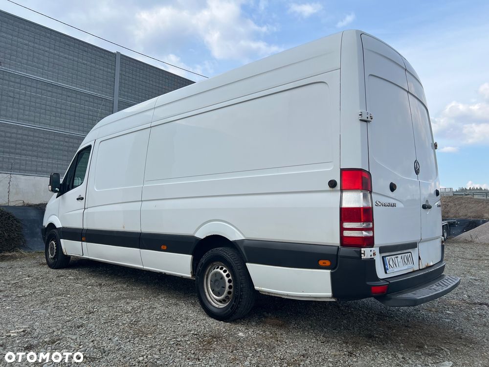 Mercedes-Benz Sprinter - 9
