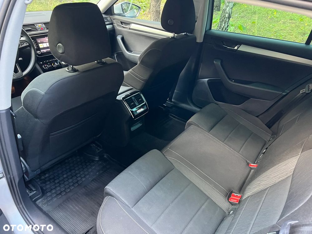 Skoda Superb 2.0 TDI Ambition - 12