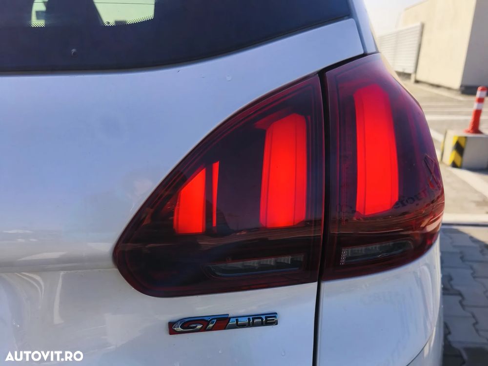 Peugeot 2008 PureTech 110 Stop&Start GT-Line Edition - 12