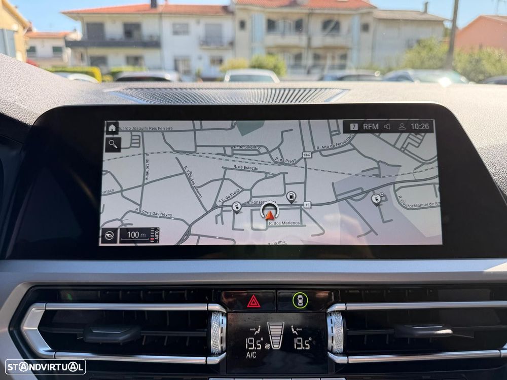 BMW 320 e Line Sport Auto - 27
