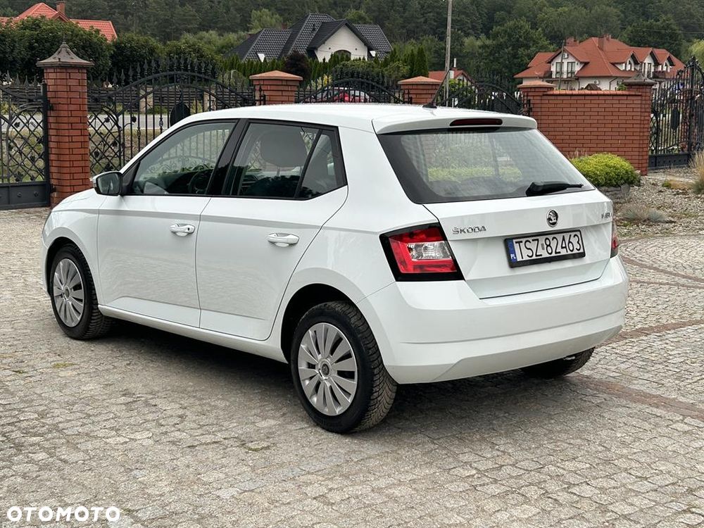 Skoda Fabia - 4