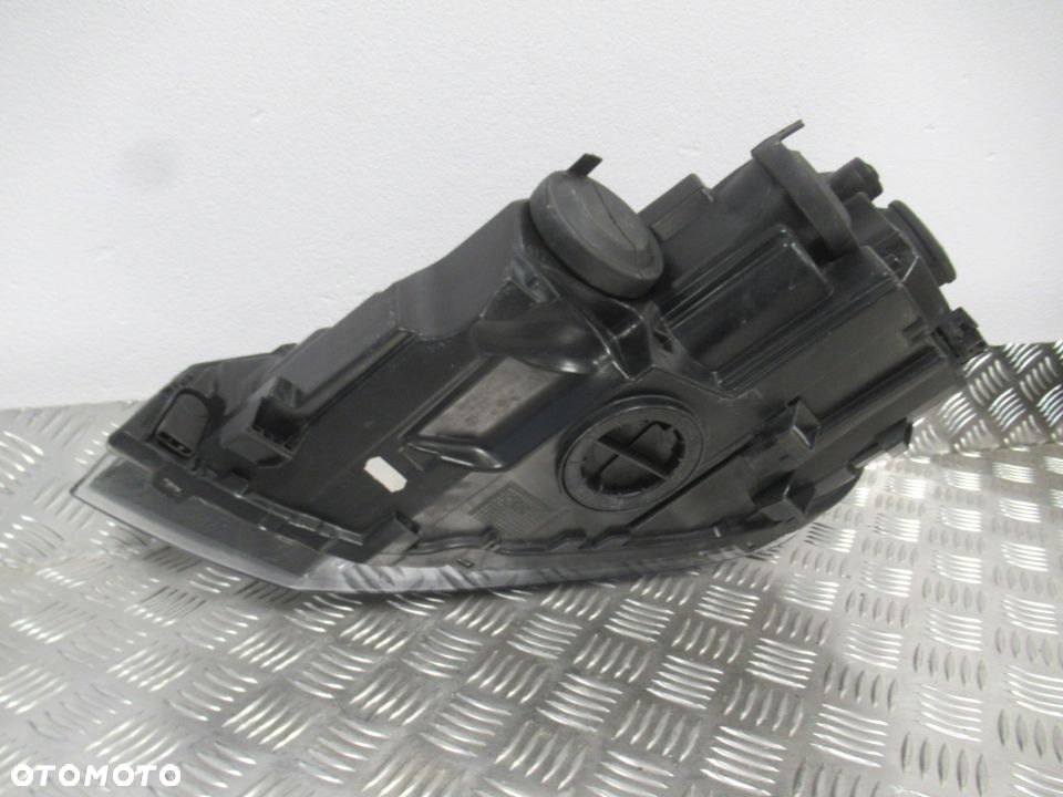 LAMPA PRZEDNIA PRZÓD PRAWA VW POLO 6 VI 2017-2021 rok - 15
