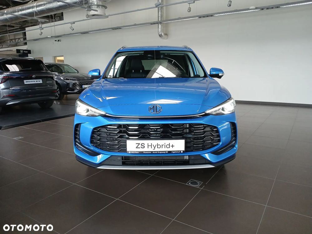 MG ZS Hybrid+ - 8