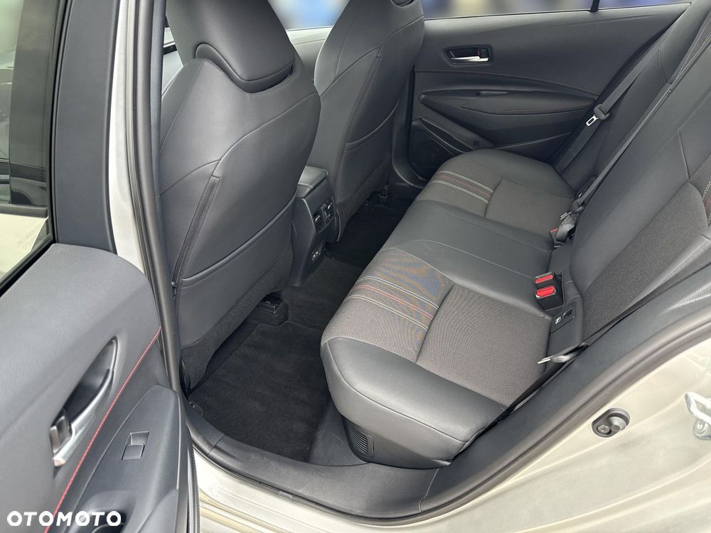 Toyota Corolla 1.8 Hybrid GR Sport Dynamic - 10