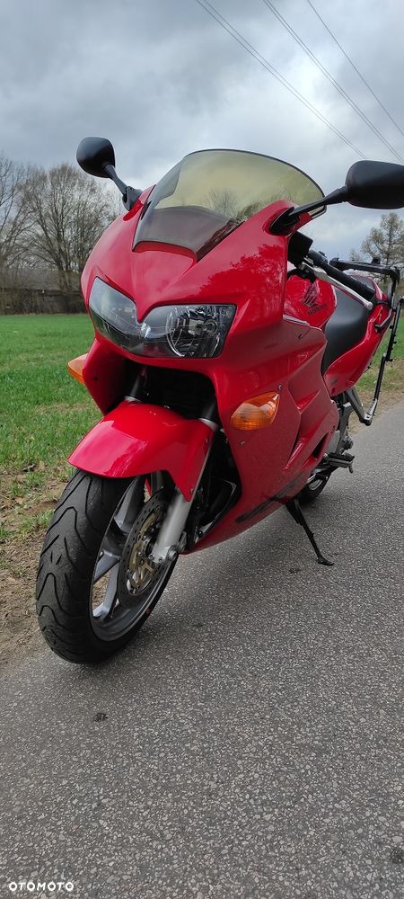 Honda VFR - 10