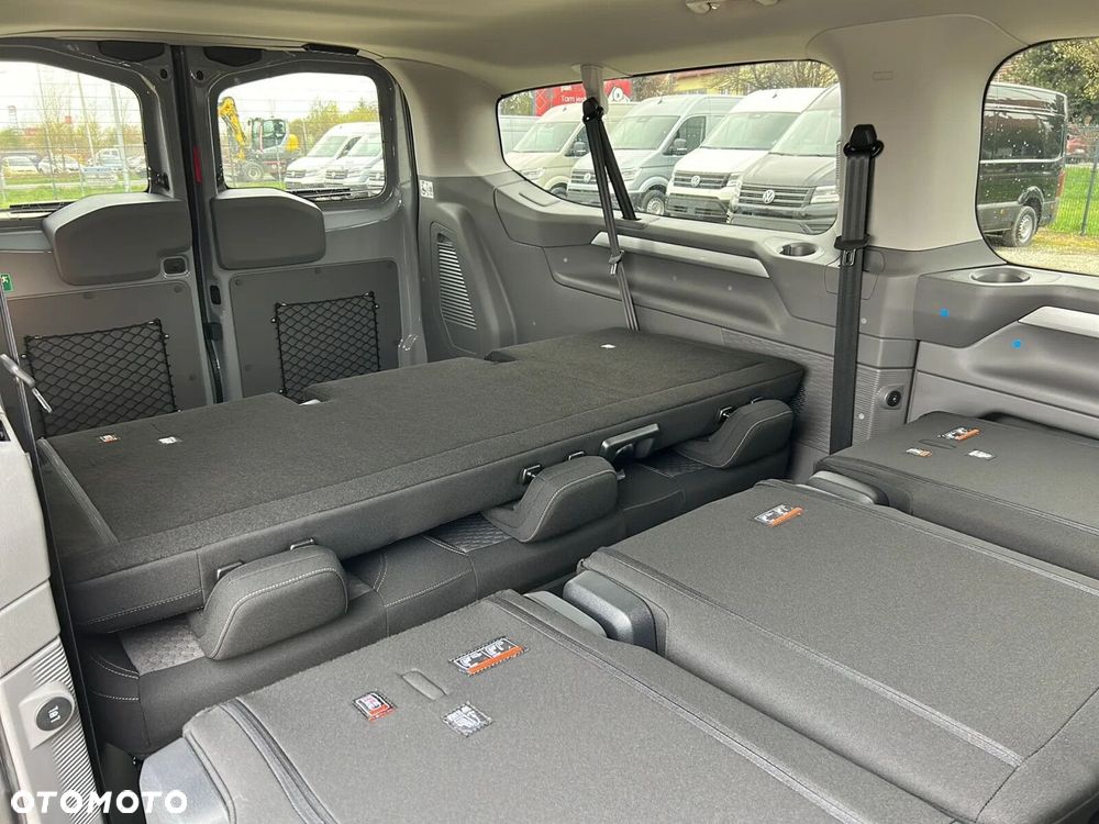 Volkswagen Caravelle - 19