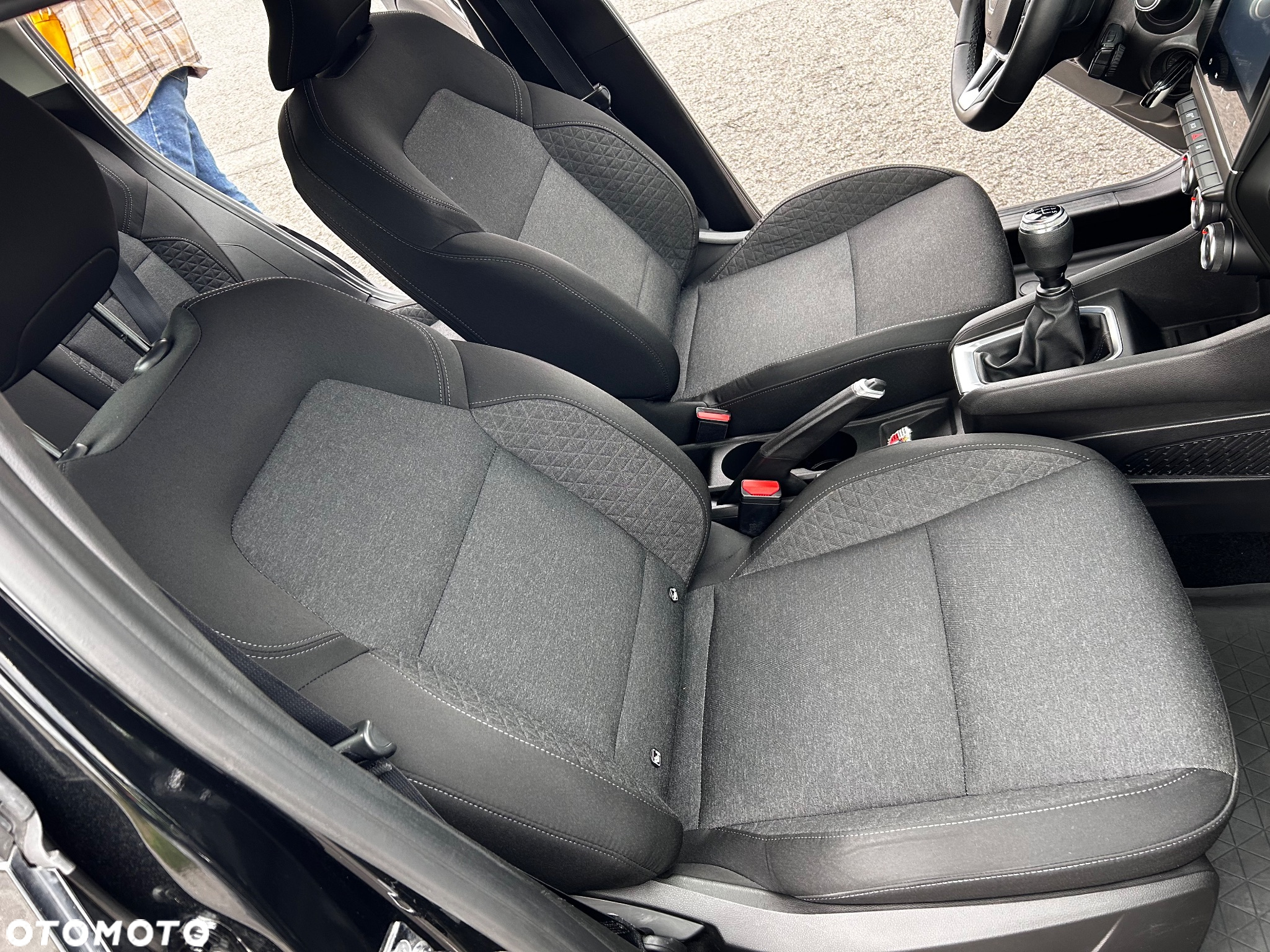 Renault Clio 1.0 TCe Zen - 29