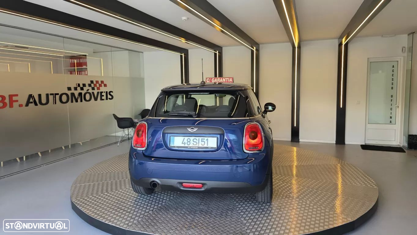 MINI 3 Portas One D - 16