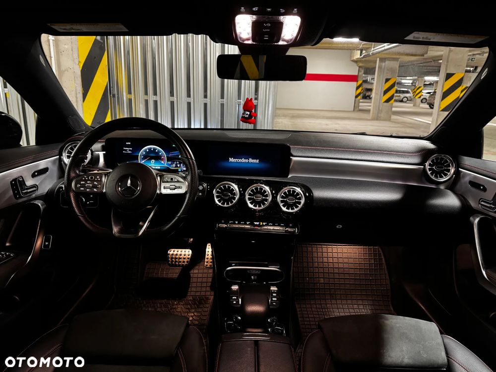 Mercedes-Benz CLA 250 7G-DCT AMG Line - 12