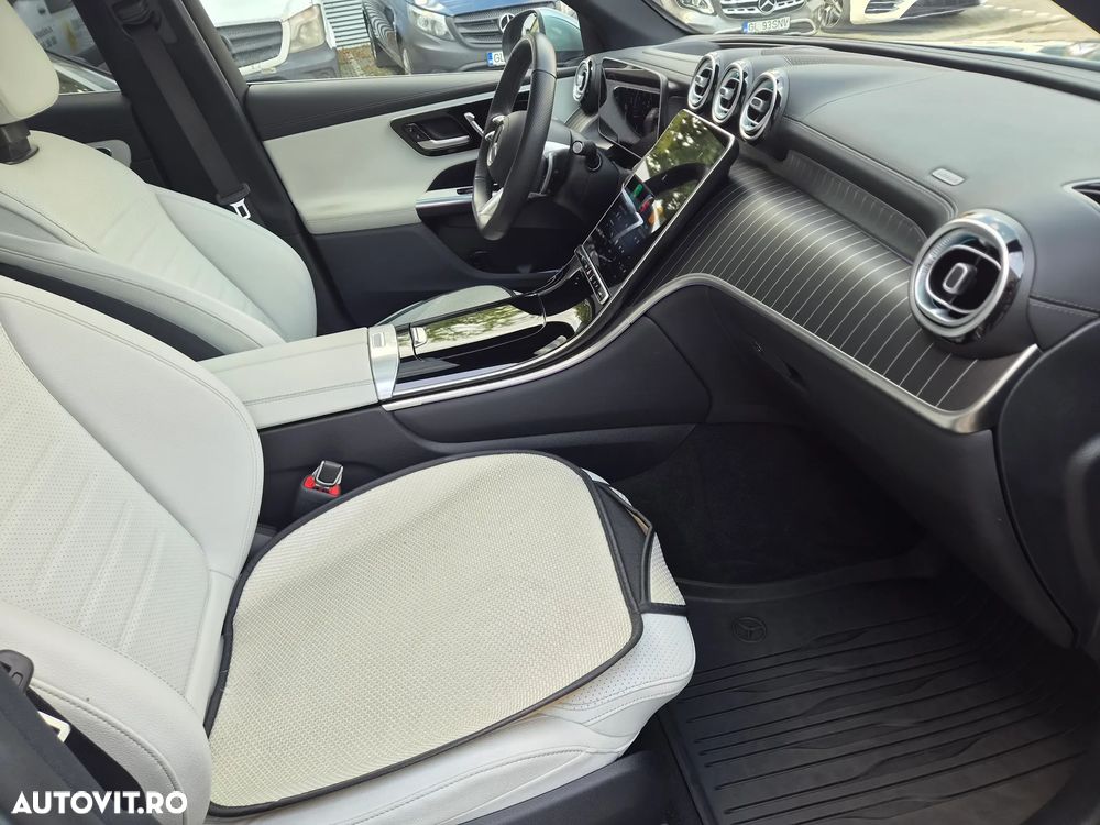 Mercedes-Benz GLC - 23