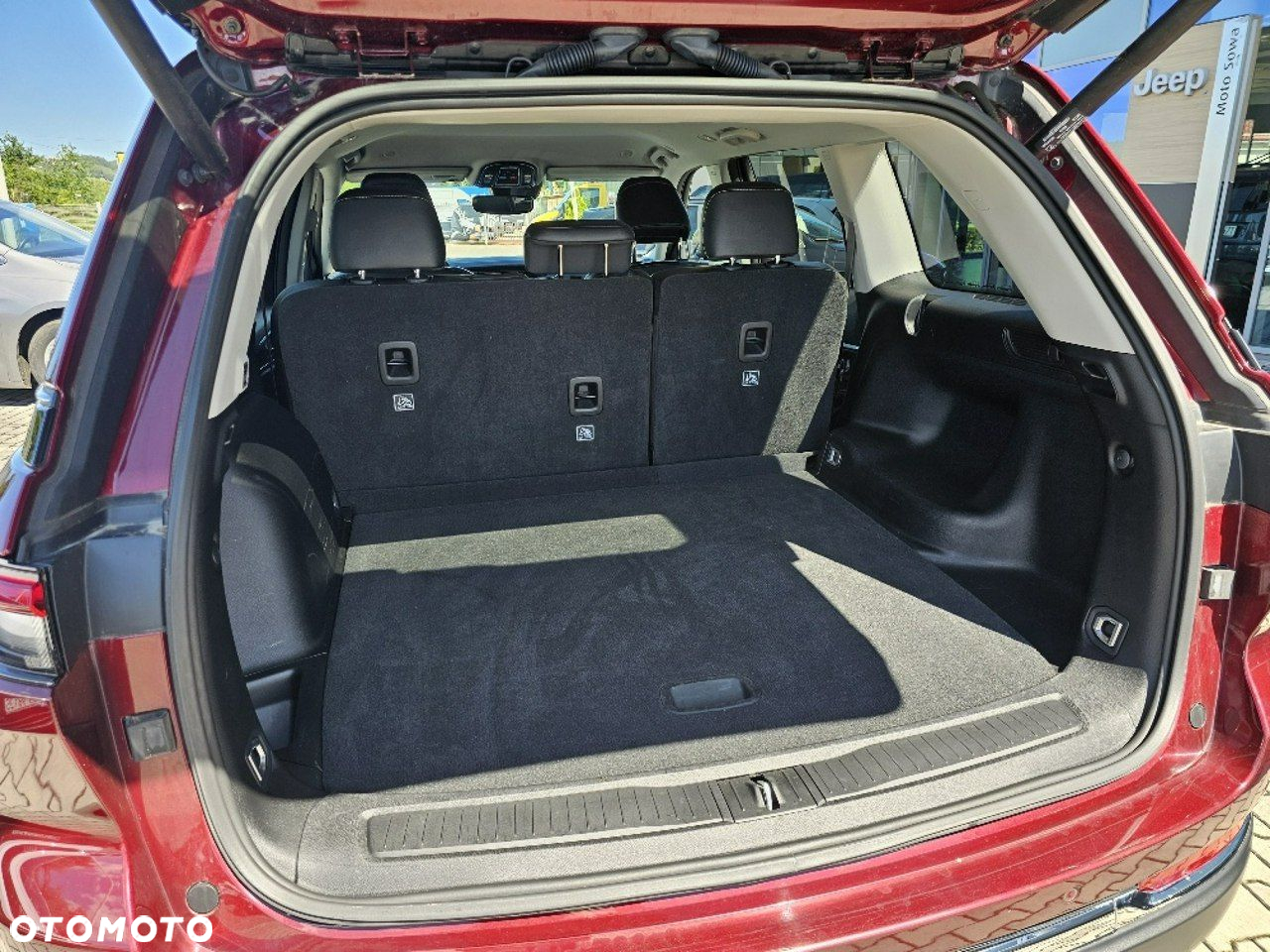 Jeep Grand Cherokee - 10