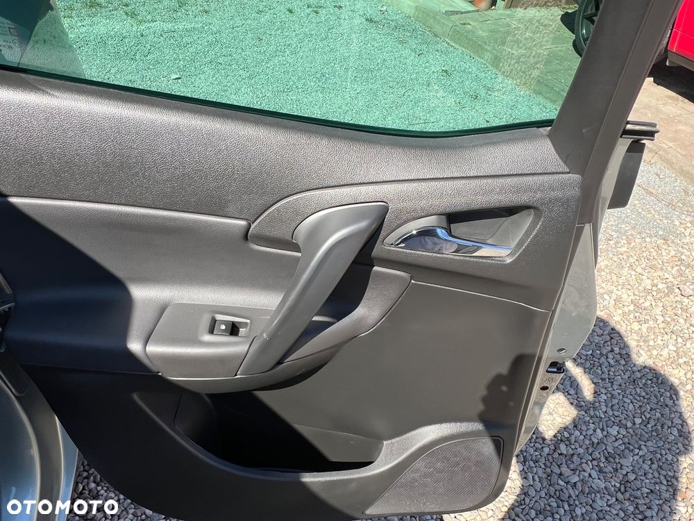 Opel Meriva 1.4 T Cosmo S&S - 24