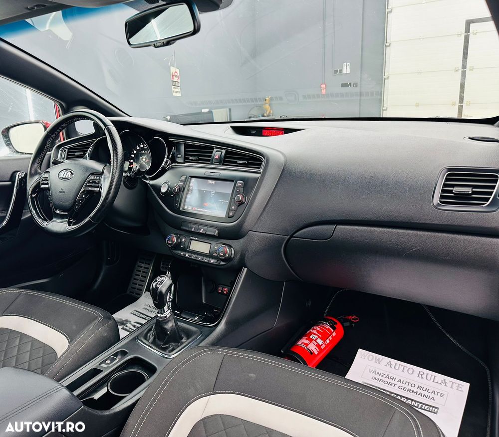 Kia Ceed 1.6 CRDi Dream-Team Edition - 22