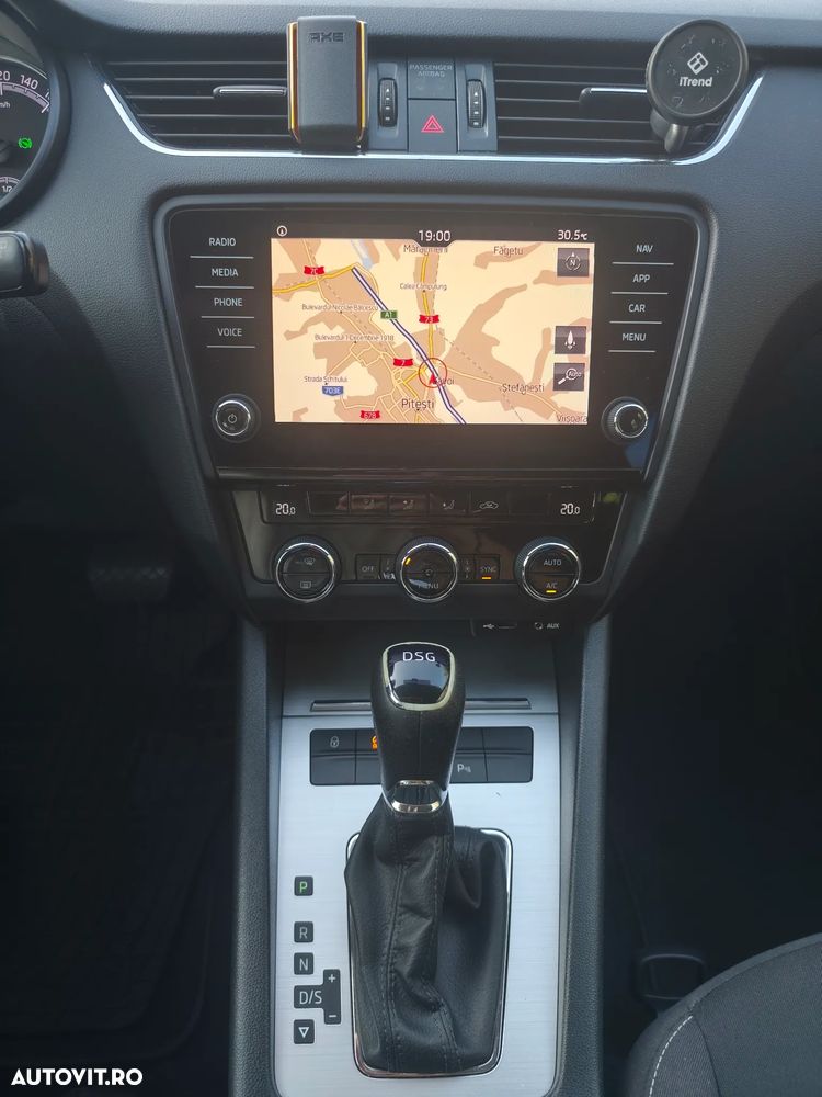 Skoda Octavia 1.6 TDI DSG Style - 9
