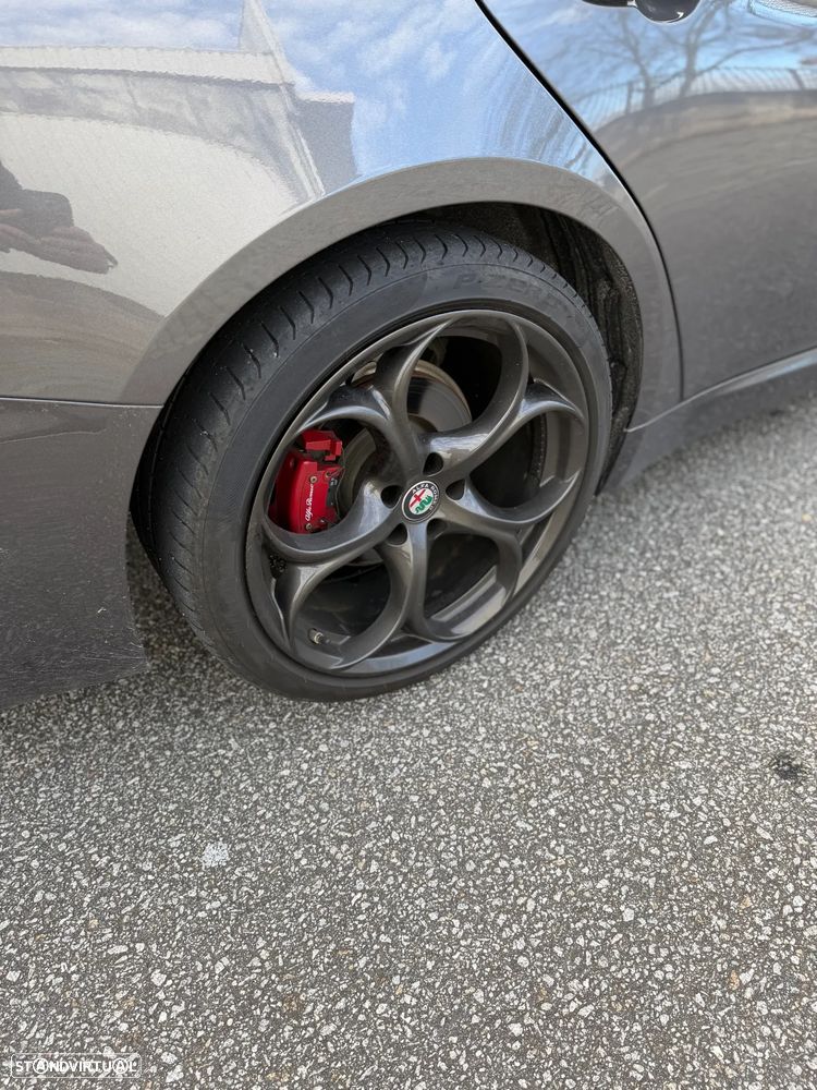 Alfa Romeo Giulia 2.2 D Super AT8 - 12