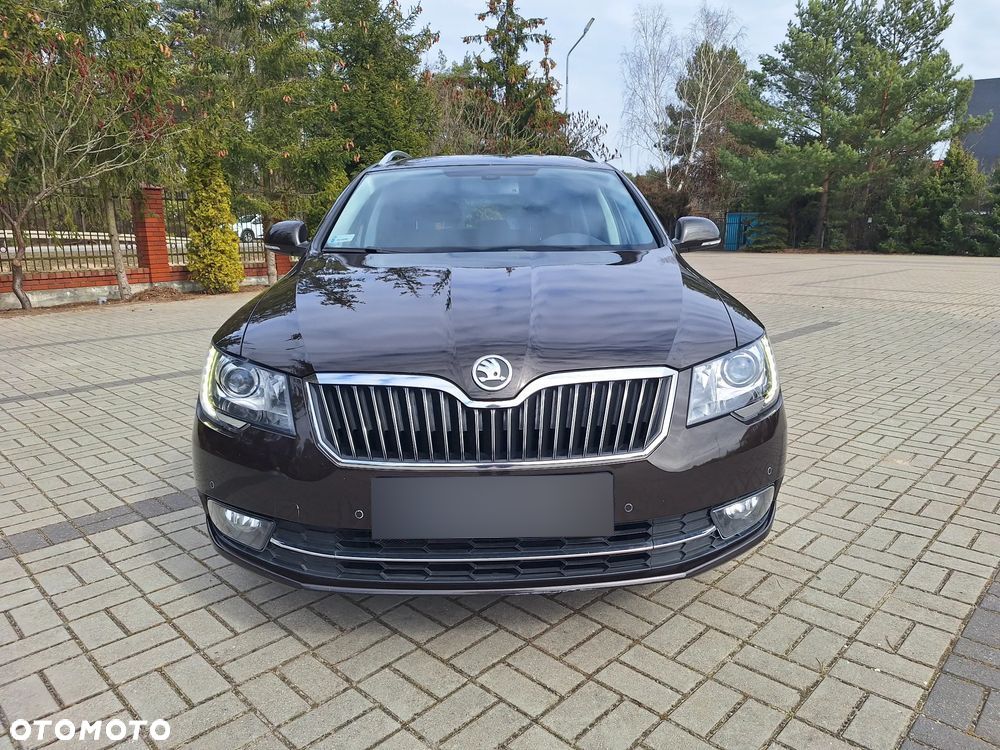 Skoda Superb 2.0 TSI L&K DSG - 9