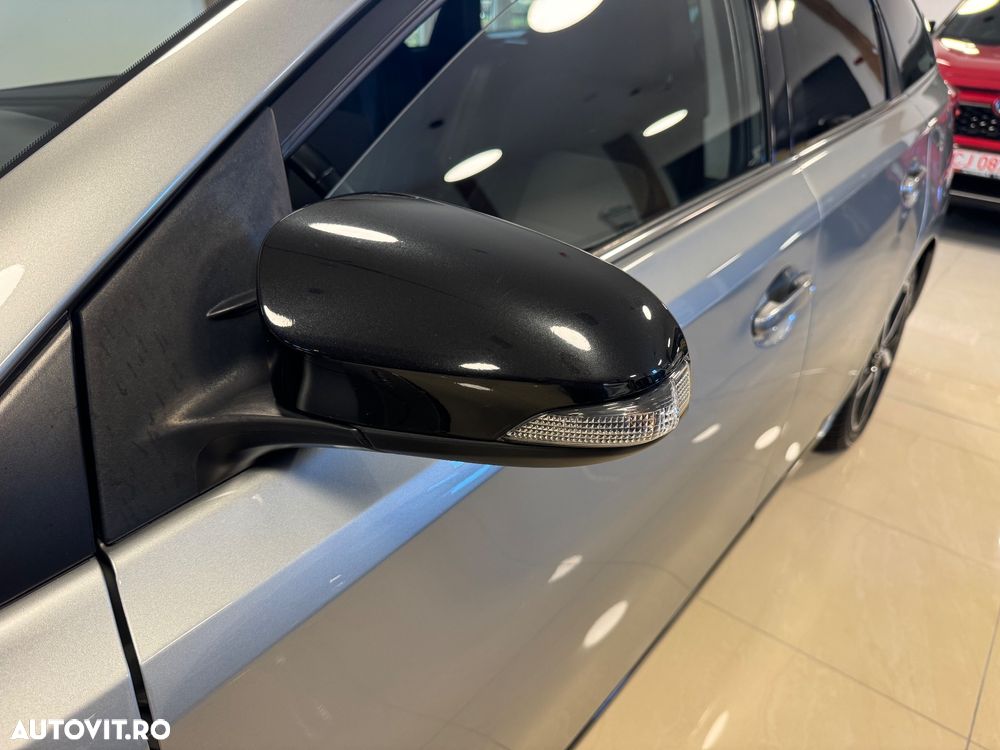 Toyota Auris 1.8 VVT-i Hybrid Automatik Touring Sports Team Deutschland - 31