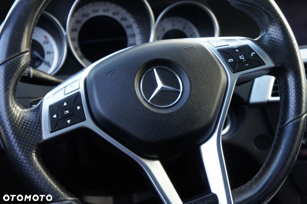 Mercedes-Benz Klasa C 250 CGI BlueEff Avantgarde - 18