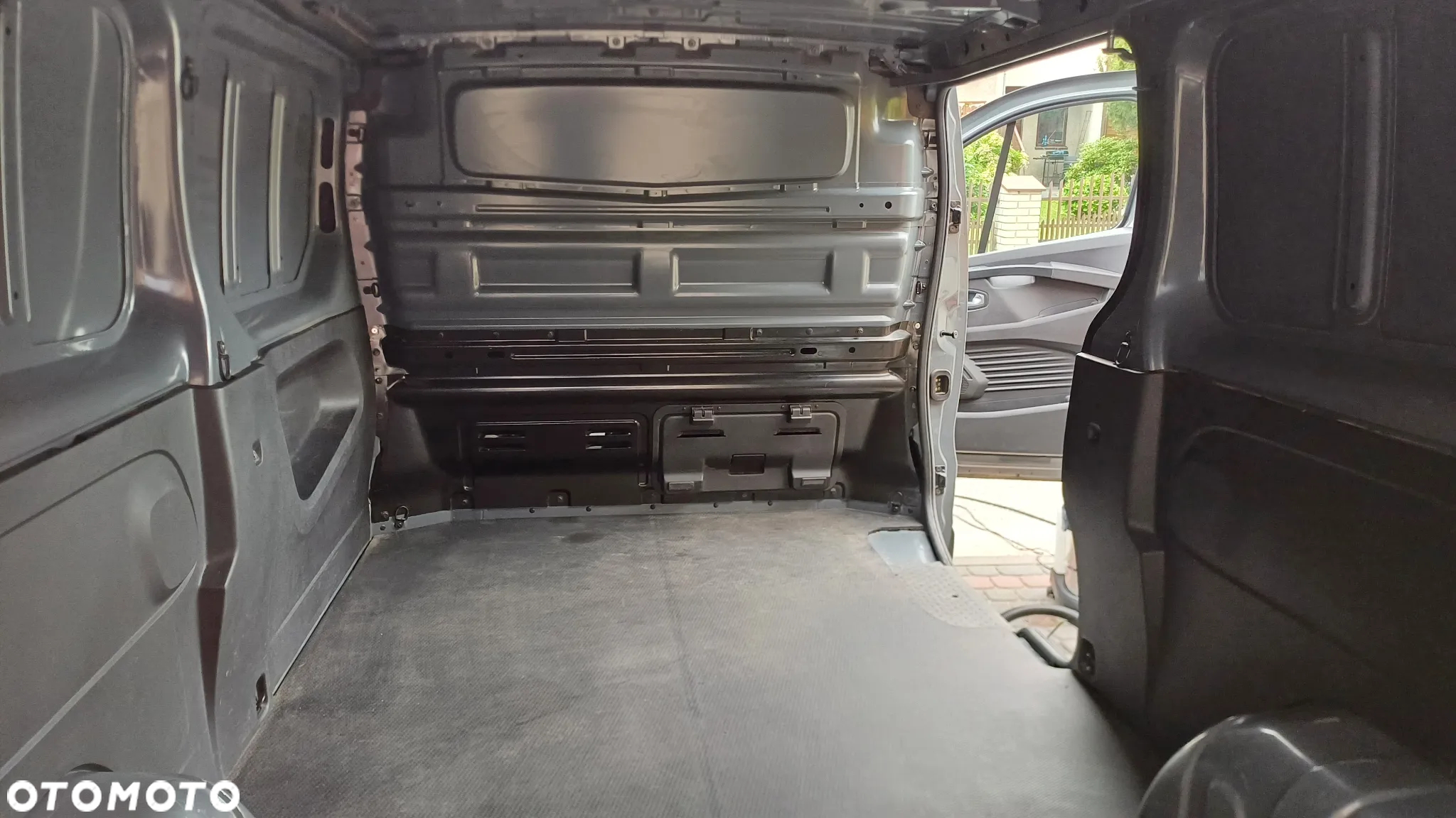 Renault Trafic - 6