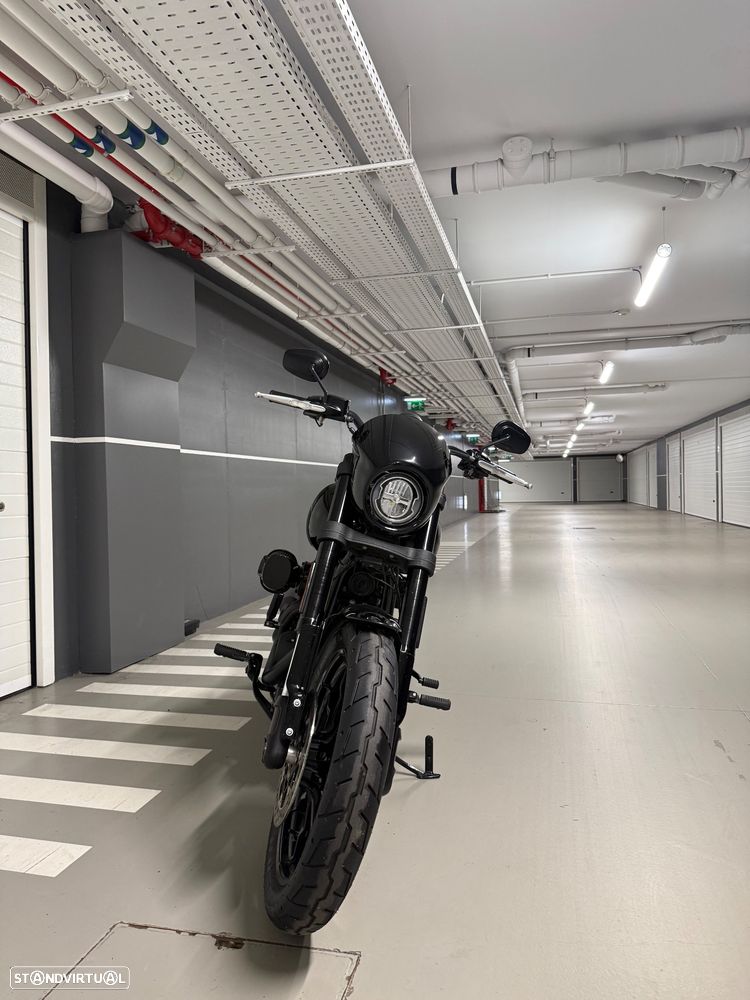 Harley-Davidson FXLR - 9