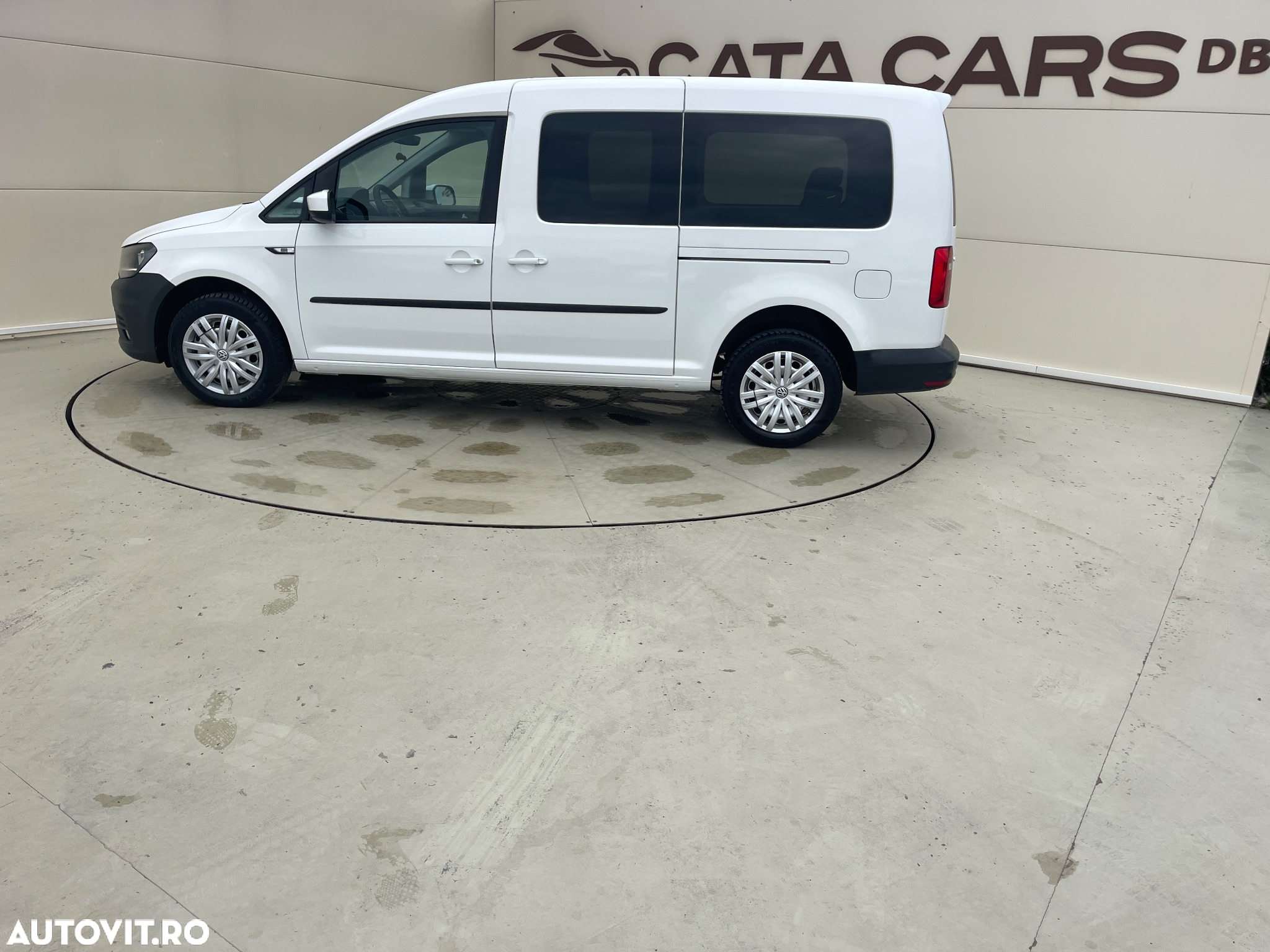 Volkswagen Caddy 2.0 TDI (7-Si.) 4MOTION Maxi Comfortline - 8
