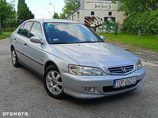 Honda Accord 1.8i LS