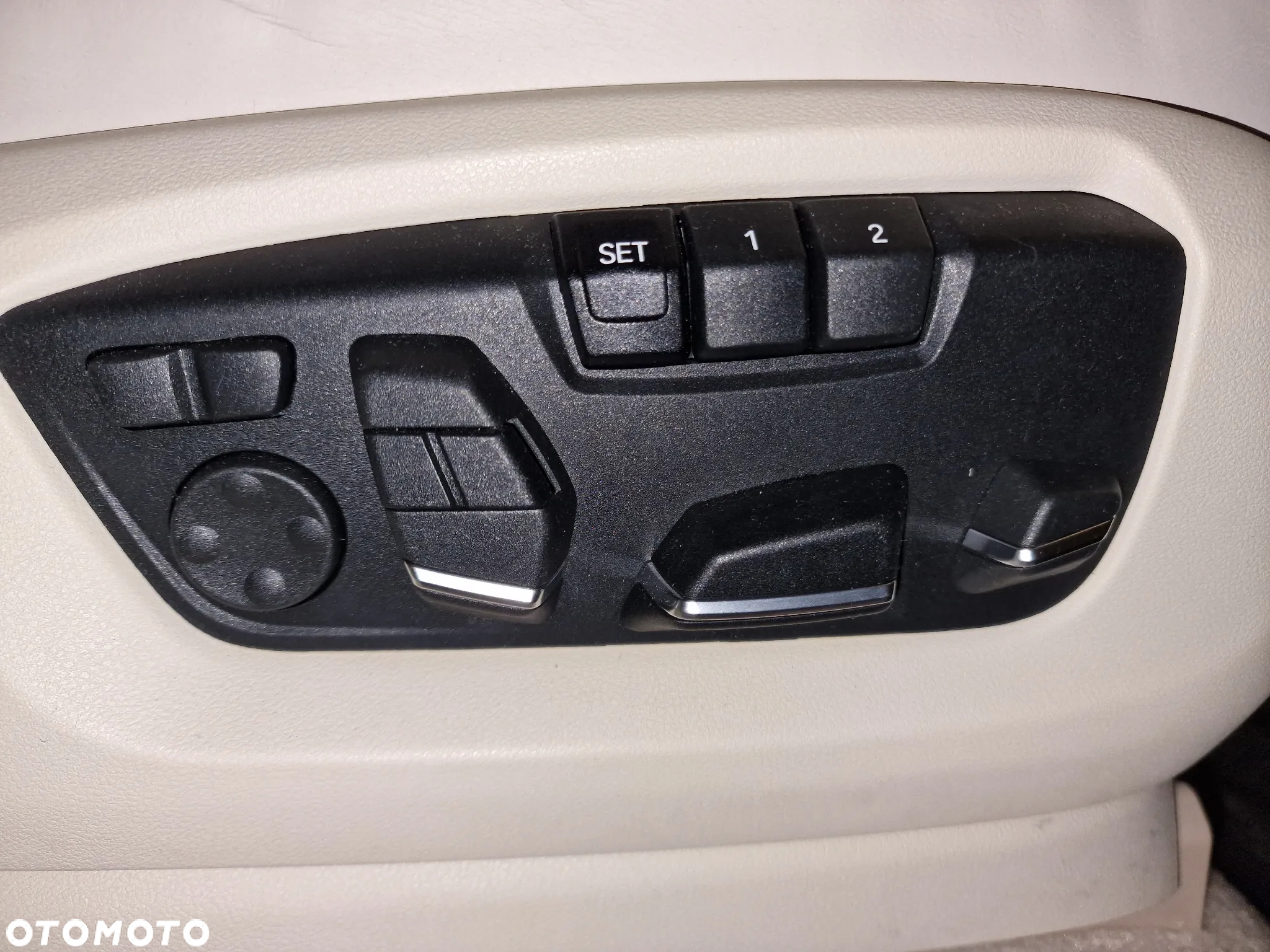 BMW X5 xDrive35i - 26