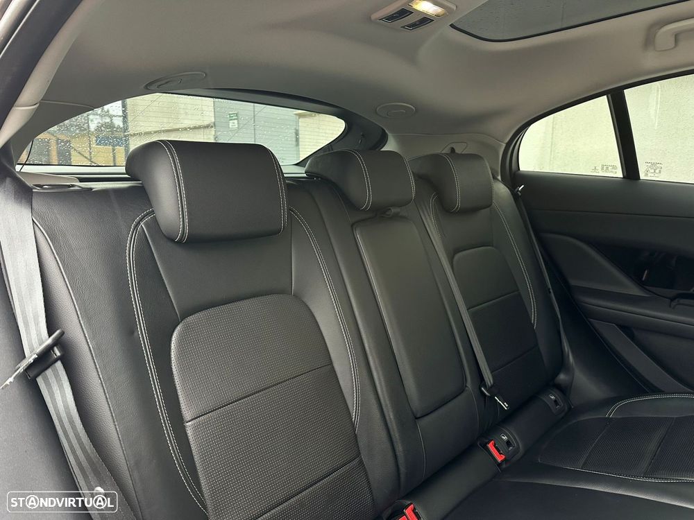 Jaguar I-Pace EV400 AWD HSE - 10