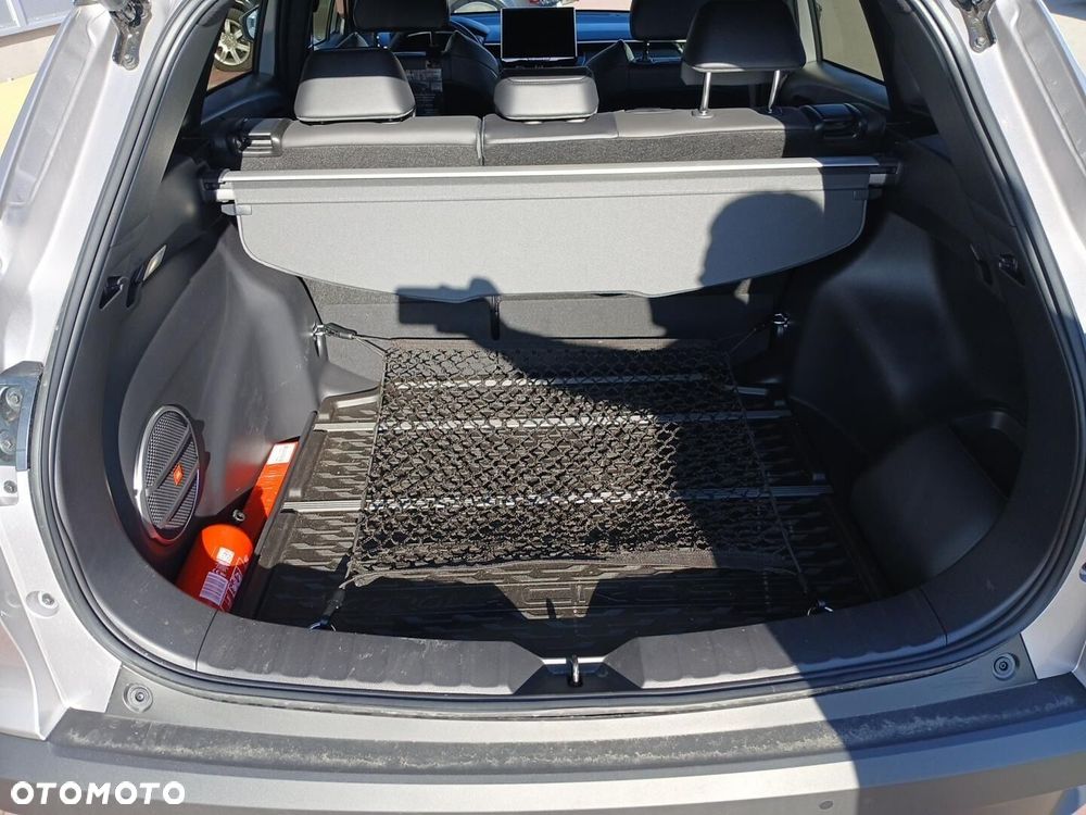 Toyota Corolla Cross - 13