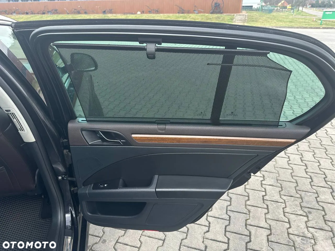 Skoda Superb 2.0 TDI L&K DSG - 13