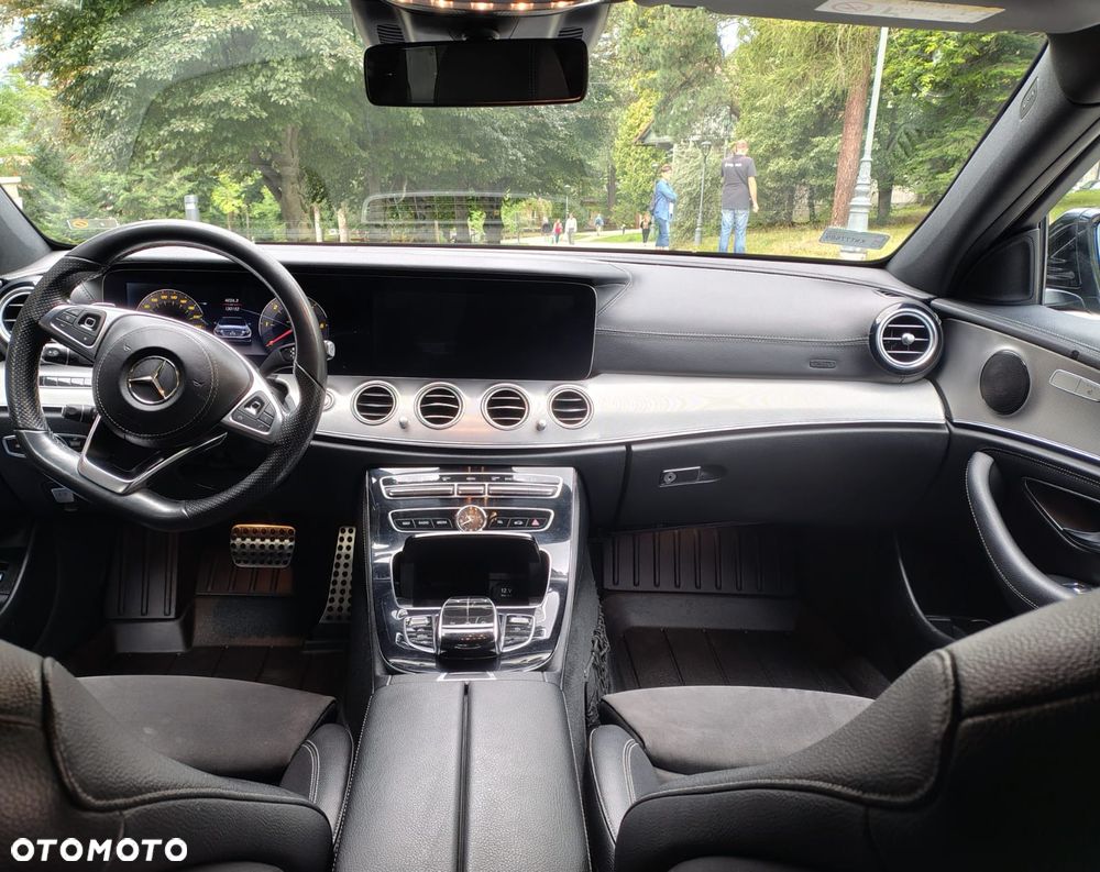 Mercedes-Benz Klasa E 220 d 4-Matic 9G-TRONIC - 7