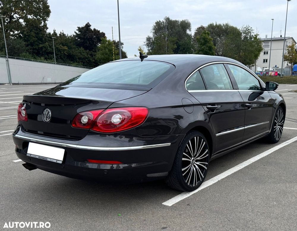 Volkswagen Passat - 4