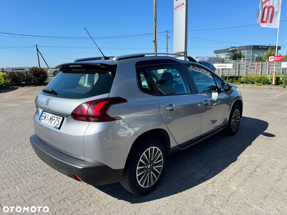 Peugeot 2008 1.2 Pure Tech Active - 4