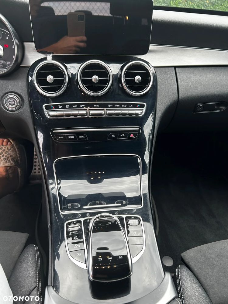 Mercedes-Benz Klasa C 200 d 9G-TRONIC - 18
