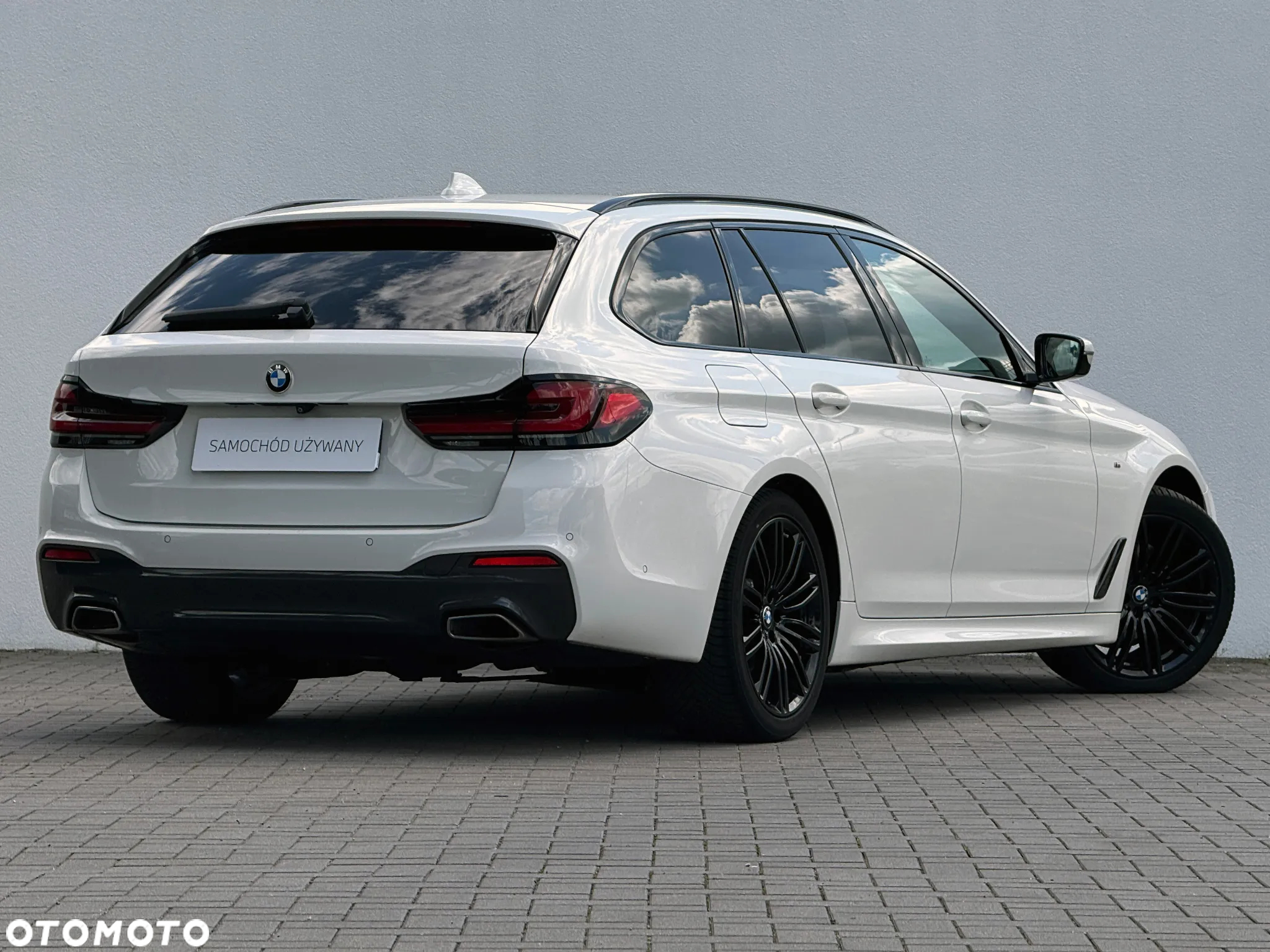 BMW Seria 5 520d Touring Sport Line - 2