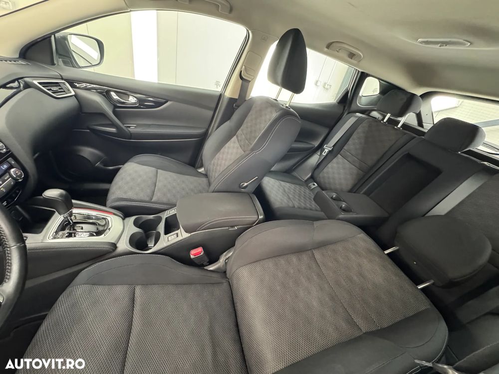 Nissan Qashqai 1.6 DCI Xtronic ACENTA - 27